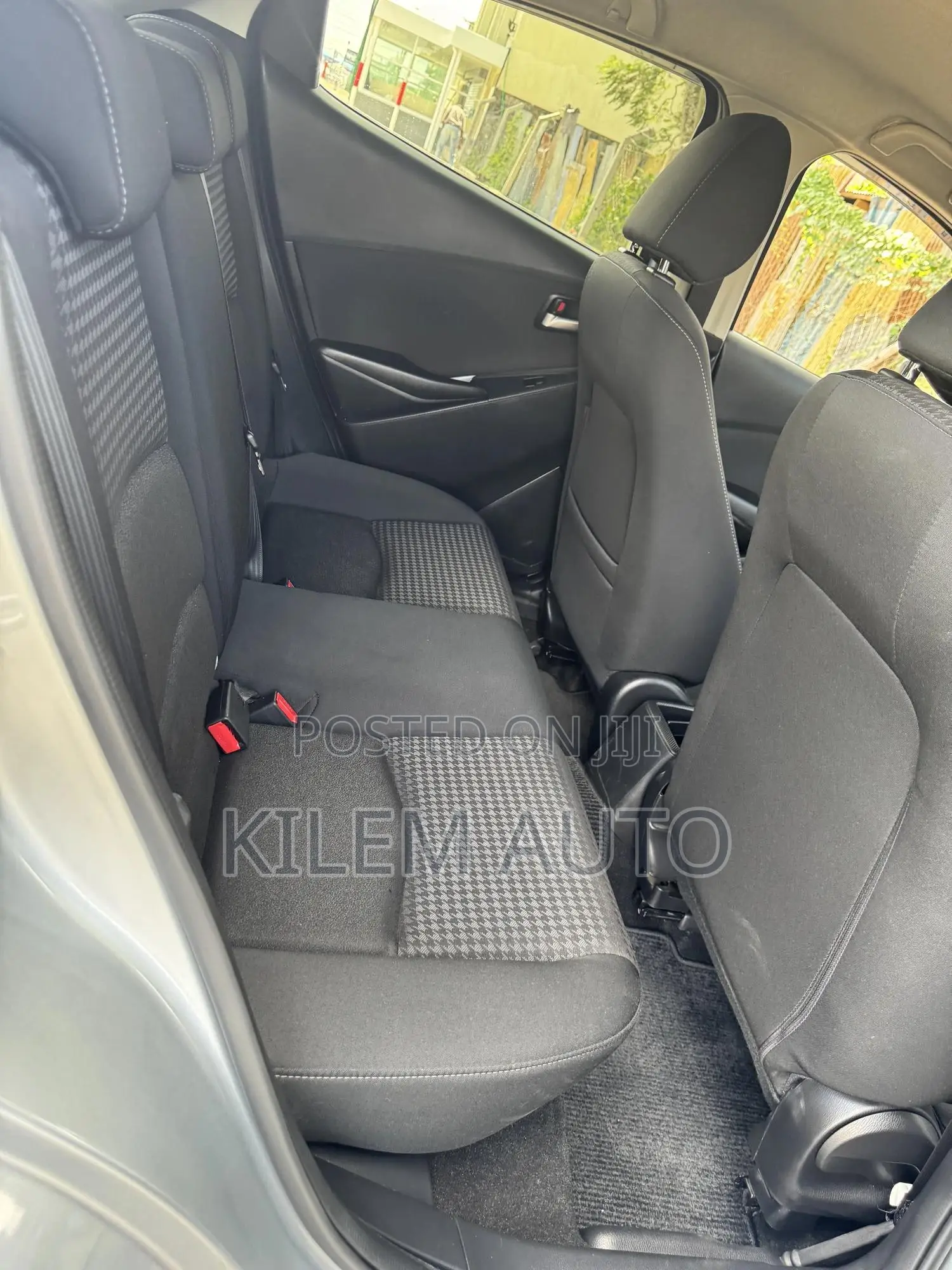 Mazda Demio 2018 Silver