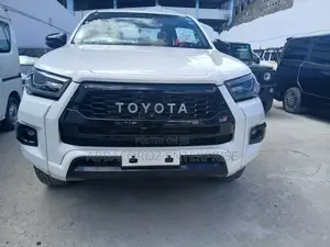 Toyota Hilux Revo Double Cab Deisel 2.4 AWD 2021 White