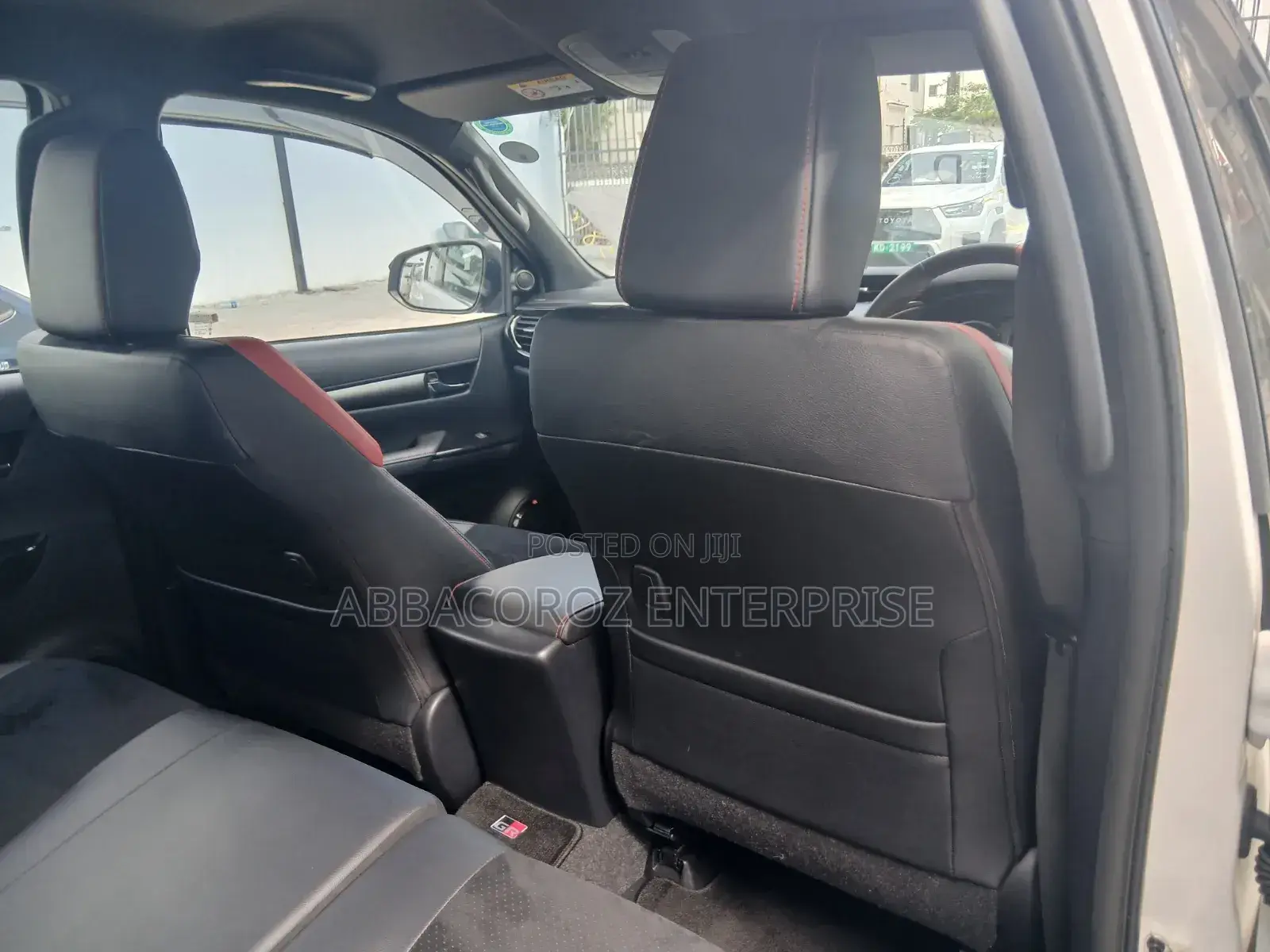 Toyota Hilux Revo Double Cab Deisel 2.4 AWD 2021 White