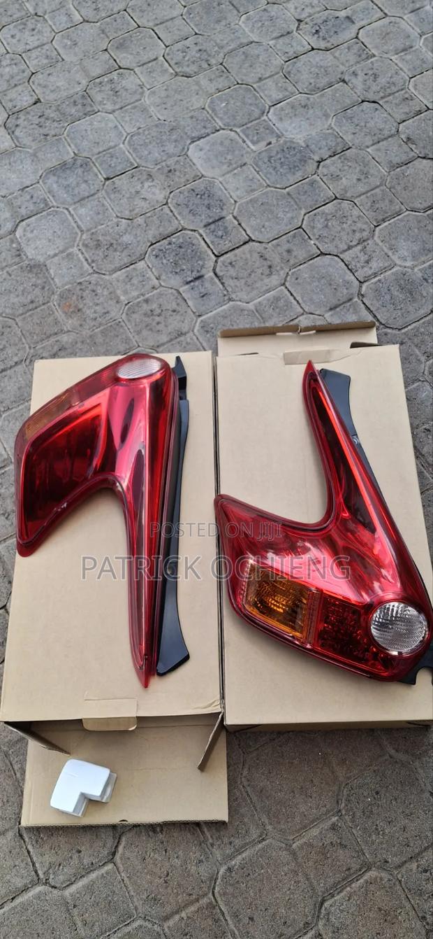 Nissan Juke Ex-Japan Taillights 2010-2013