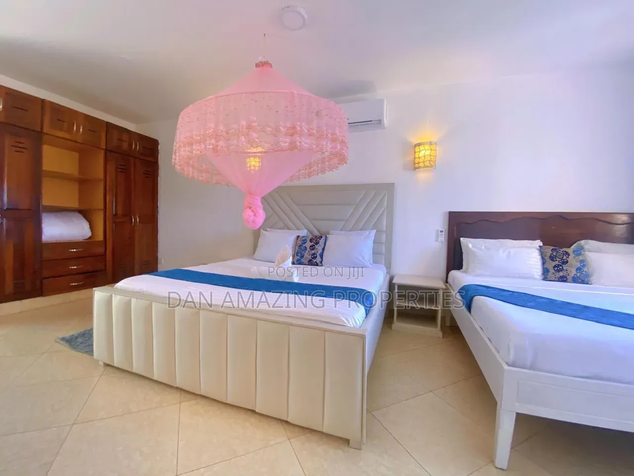 2 Bedrooms Mombasa Shanzu for Daily Rent Beach Front