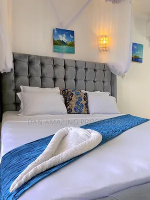 2 Bedrooms Mombasa Shanzu for Daily Rent Beach Front