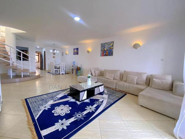 2 Bedrooms Mombasa Shanzu for Daily Rent Beach Front - thumbnail 16