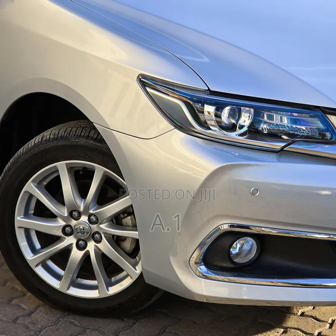 Toyota Premio 2.0 FWD 2019 Silver