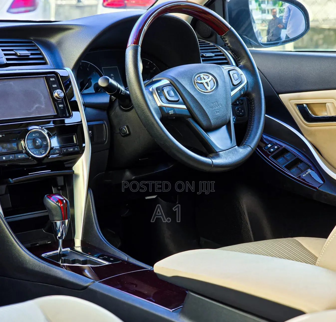 Toyota Premio 2.0 FWD 2019 Silver