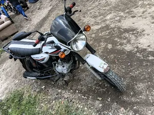 Bajaj Boxer 150 UG 2023 White