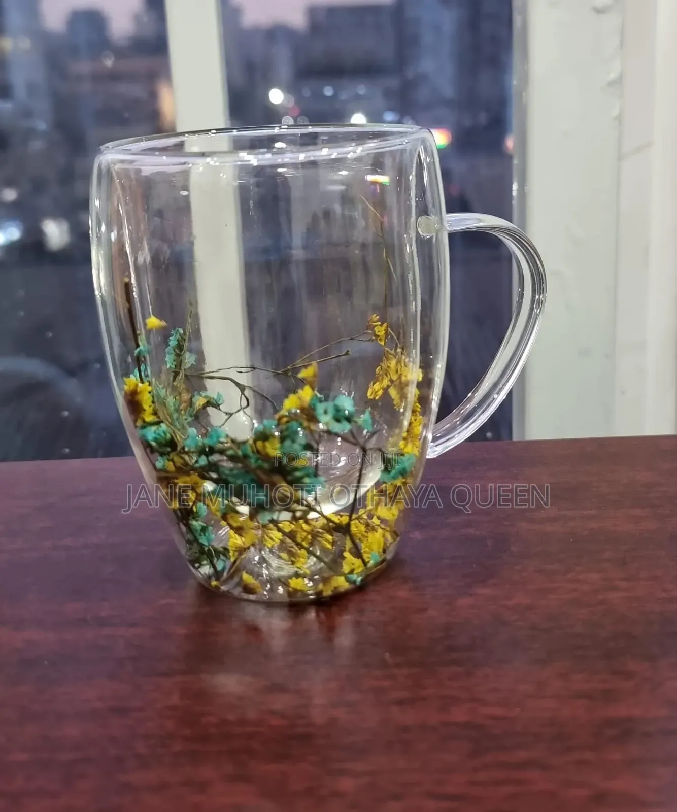Clear or Real Flowers