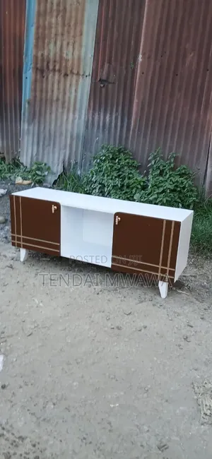 Cclassic Tv Stand