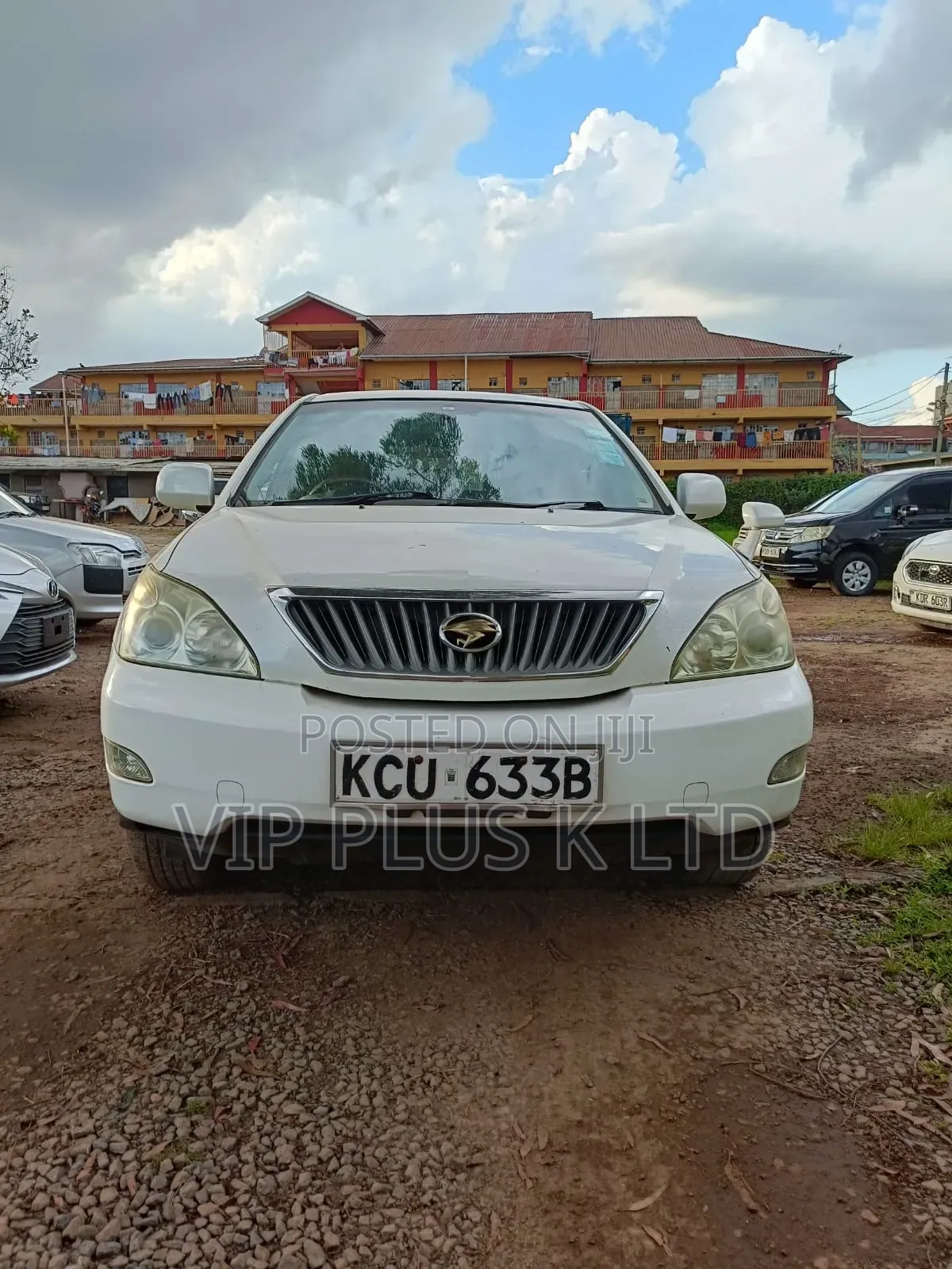 Toyota Harrier 2.4 2012 White