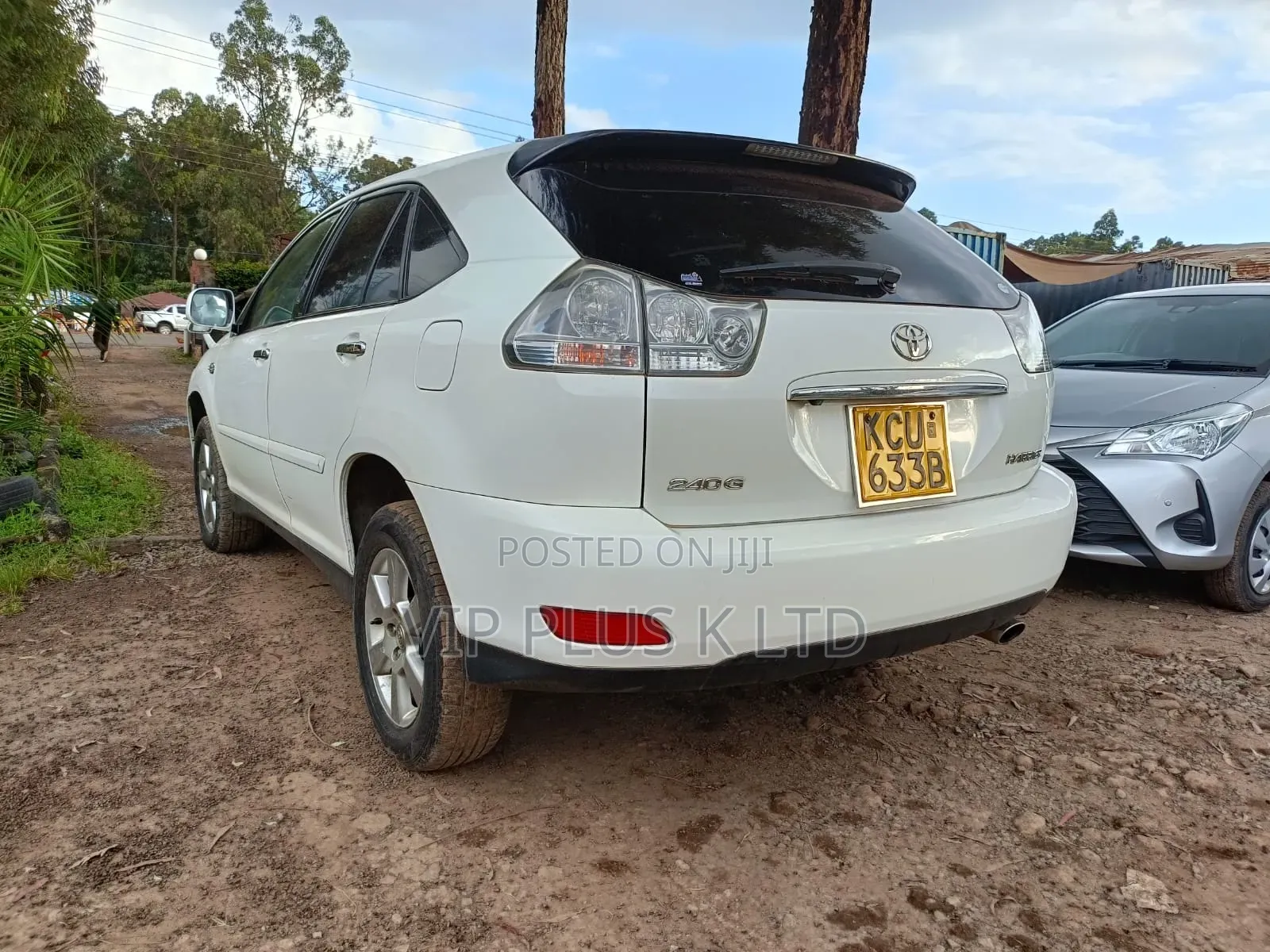 Toyota Harrier 2.4 2012 White