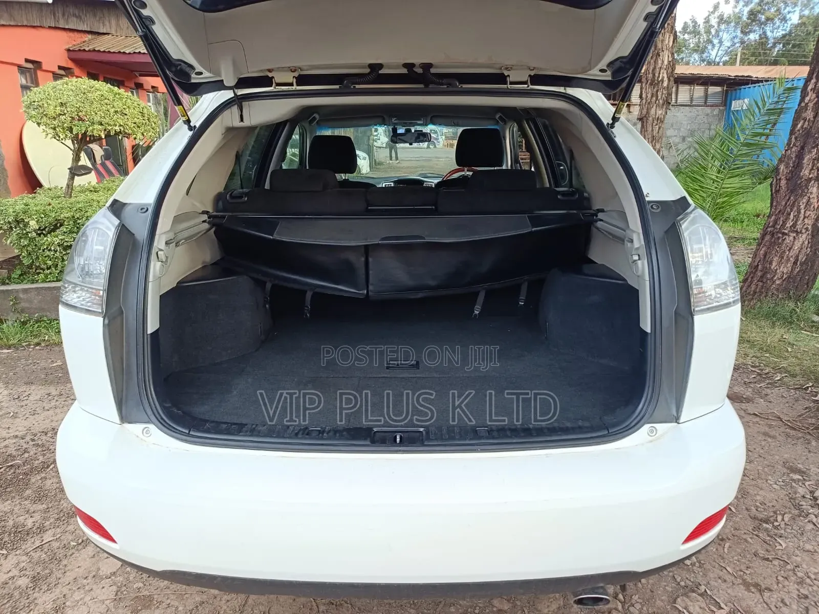 Toyota Harrier 2.4 2012 White