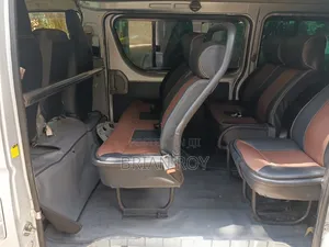 Toyota HiAce 2012 Silver