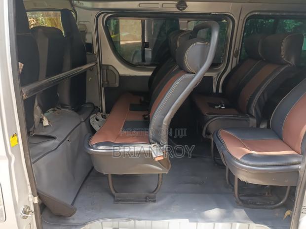 Toyota HiAce 2012 Silver - thumbnail 3