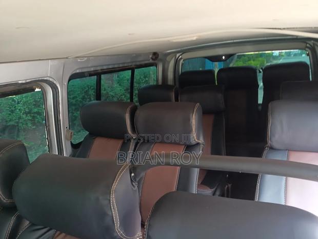 Toyota HiAce 2012 Silver - thumbnail 5