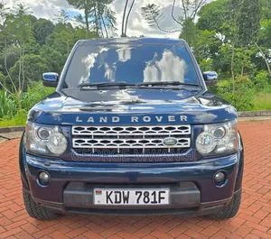 Land Rover Discovery 2015 Blue