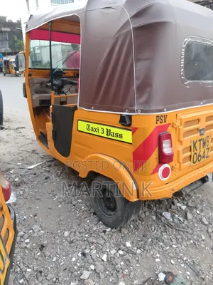 Bajaj RE 2020 Yellow