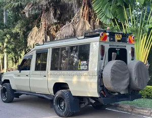 Toyota Land Cruiser 2011
