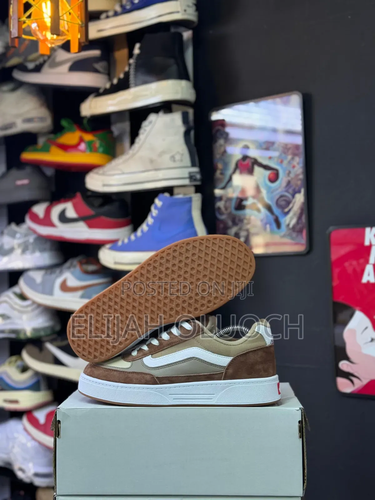 Brown Vans Hylane Nineties.
Sizes : _39 40 41 42 43 44 45