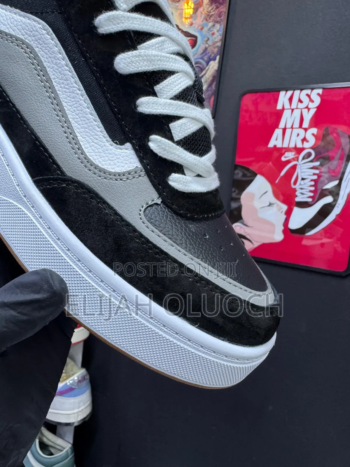 Black Grey Vans Hylane Nineties.
Sizes : _39 40 41 42 43 44 45_
