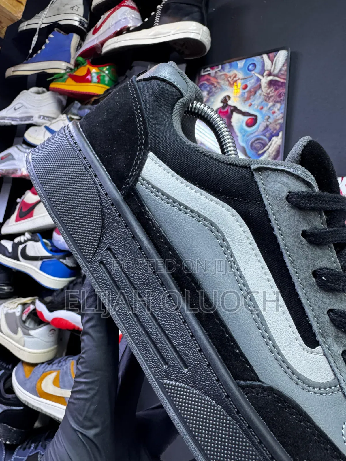 All Black Vans Hylane Nineties.
Sizes : _39 40 41 42 43 44 45