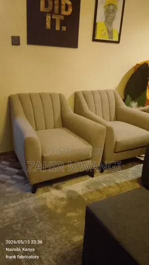 2 Arm Chairs Sofa