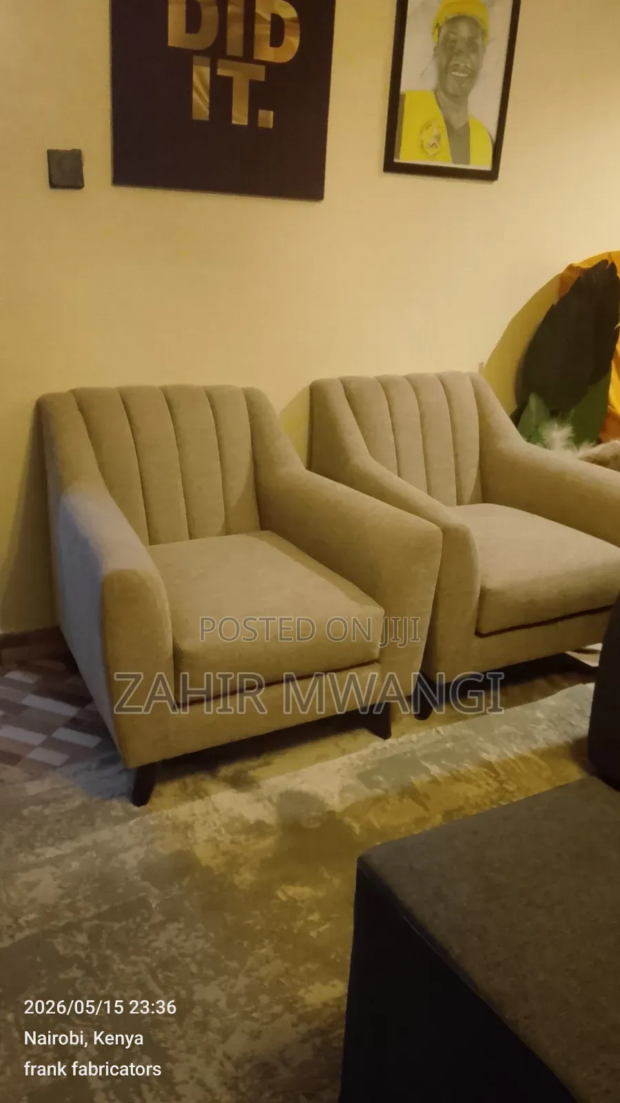 2 Arm Chairs Sofa