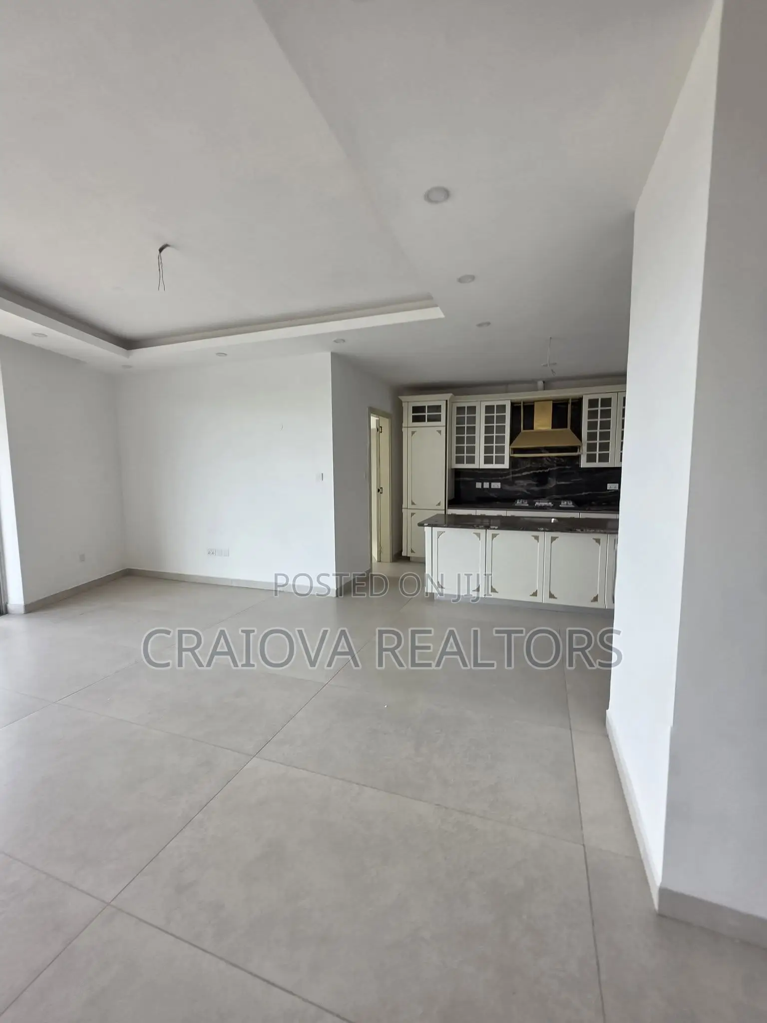 4bdrm Duplex in Spring Valley for sale