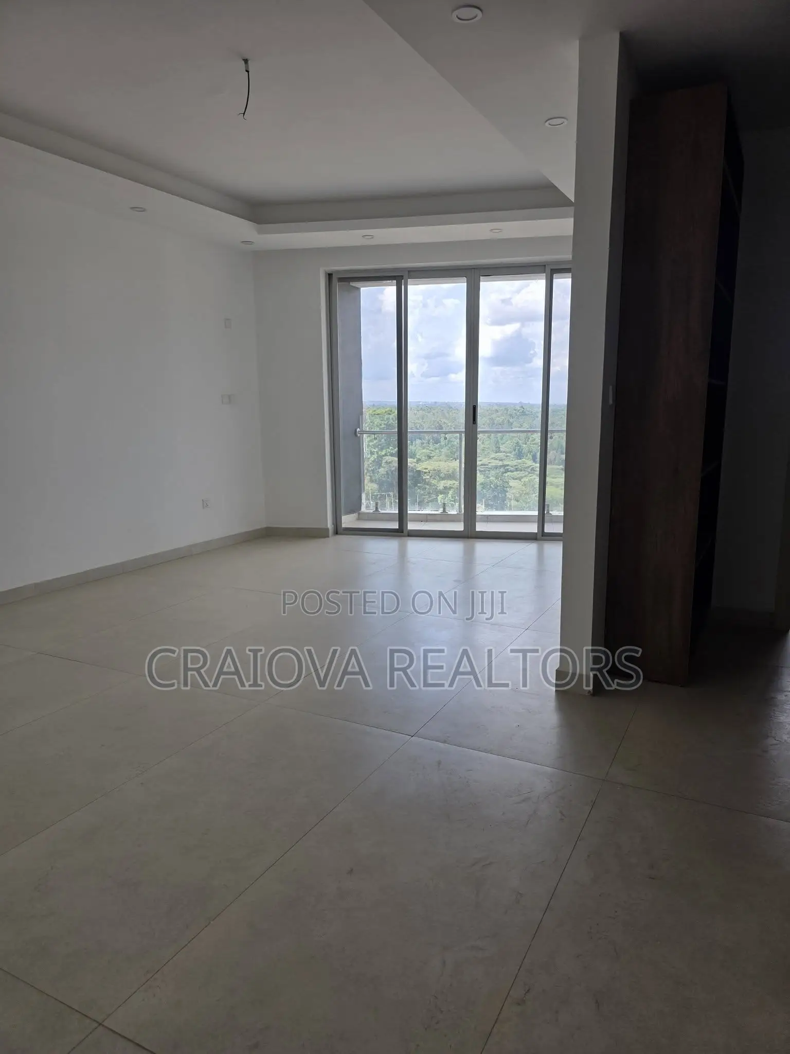 4bdrm Duplex in Spring Valley for sale