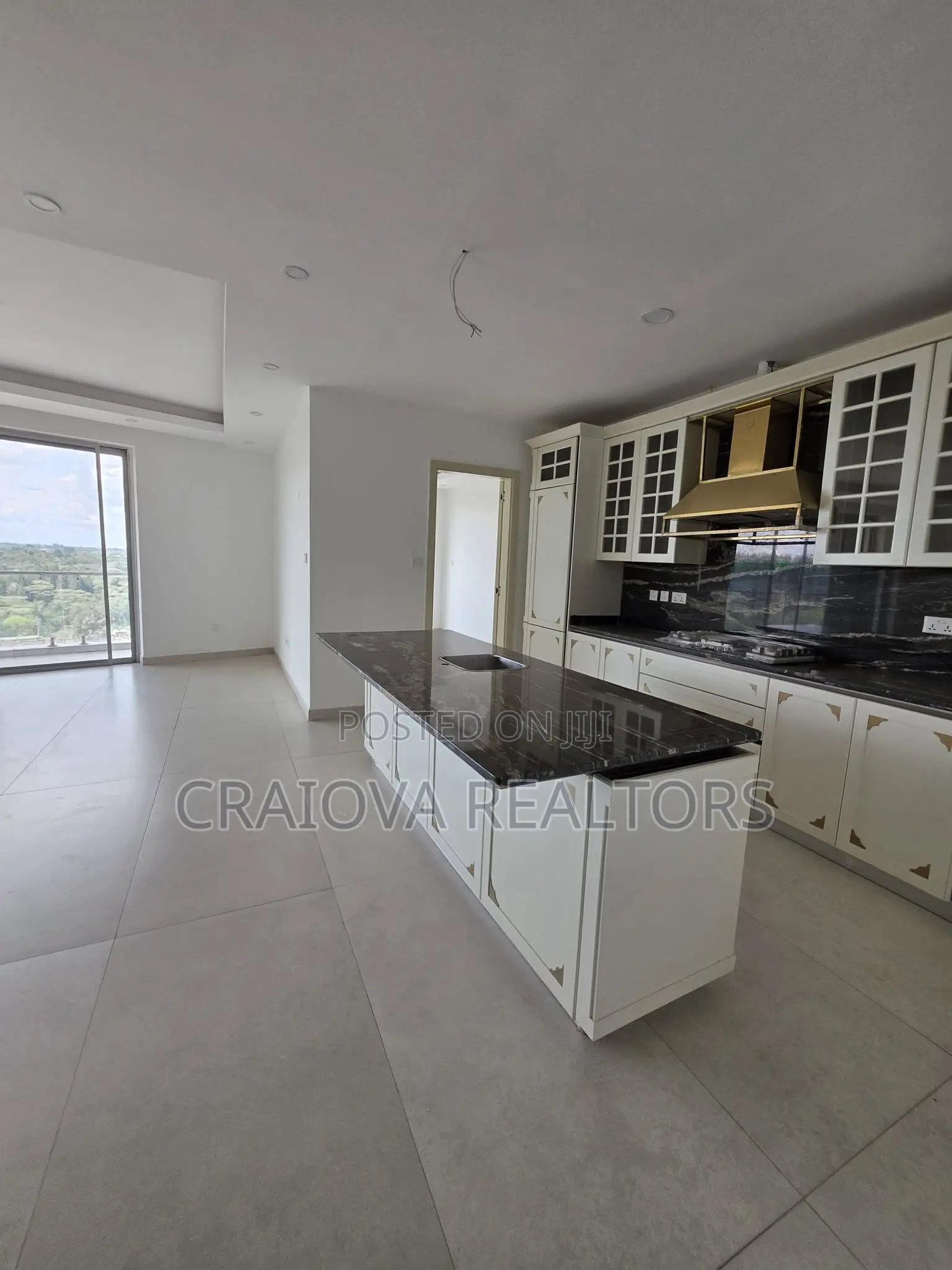 4bdrm Duplex in Spring Valley for sale