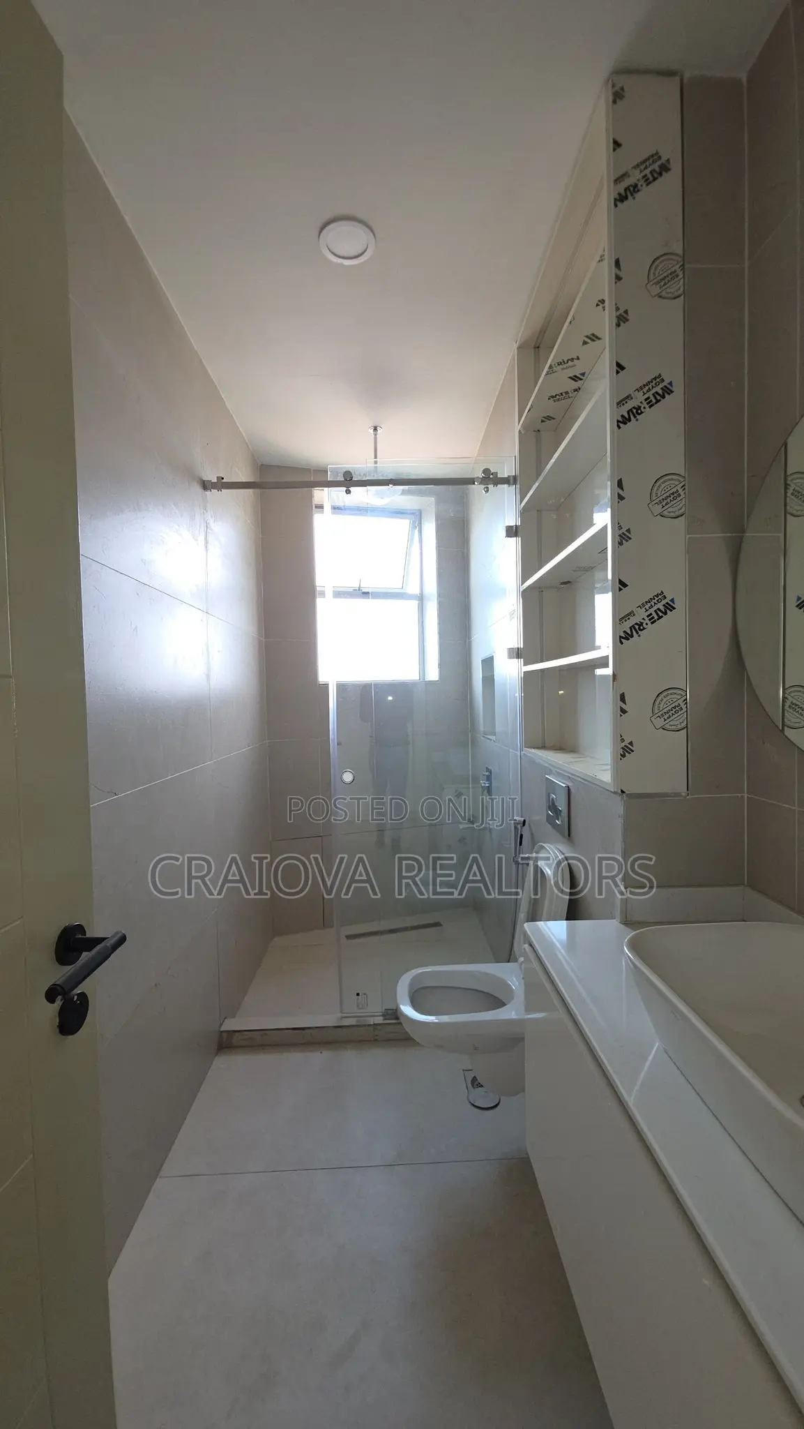 4bdrm Duplex in Spring Valley for sale