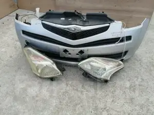Ractis 2008 Nosecut Xenon