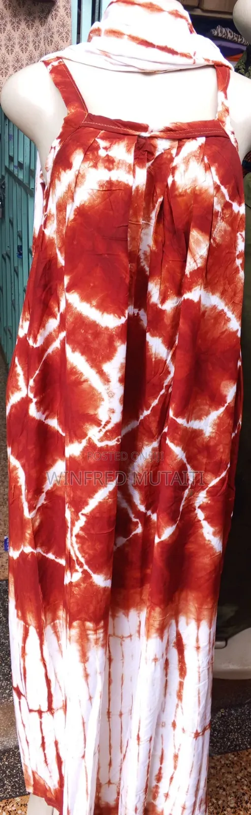 Sleeveless Deras