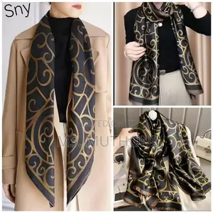 Jacquard Shawl Inspired by Traditional Chinese Designs