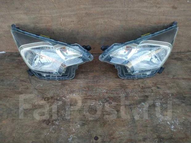 Ractis 2012/2013 Headlights - main view