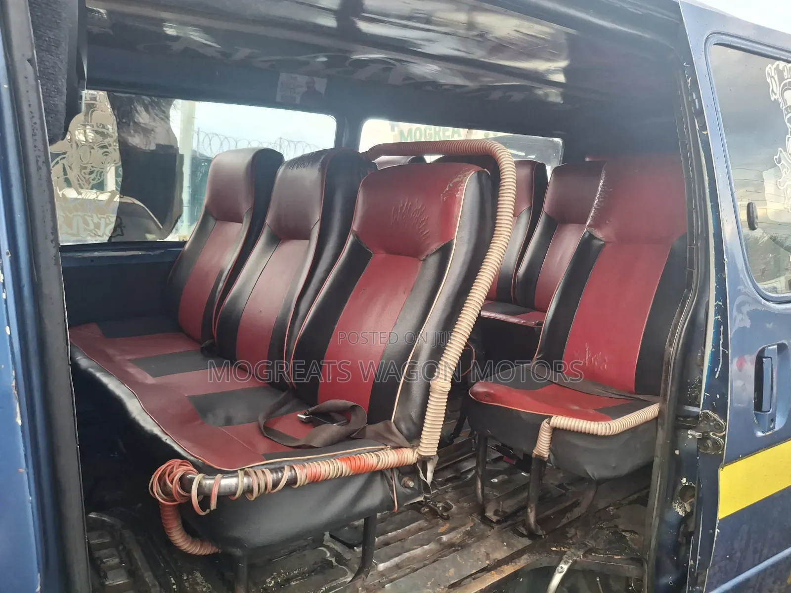 Toyota HiAce 1999 Blue