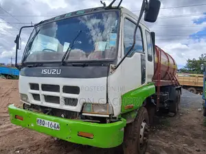 Isuzu Truck 2008 White for Sale