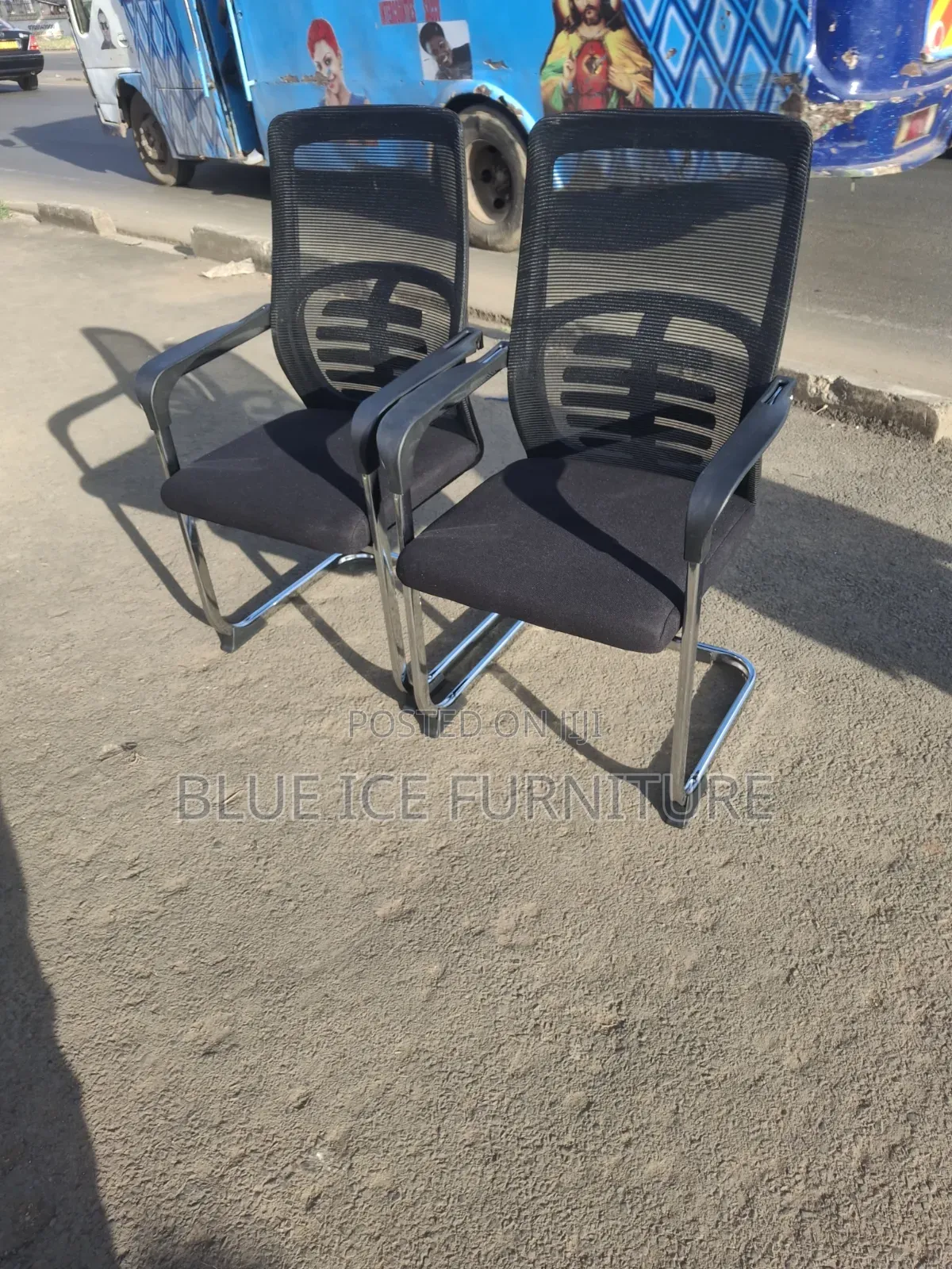 Black Mesh Office Visitors Chairs