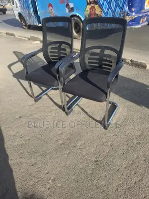 Black Mesh Office Visitors Chairs