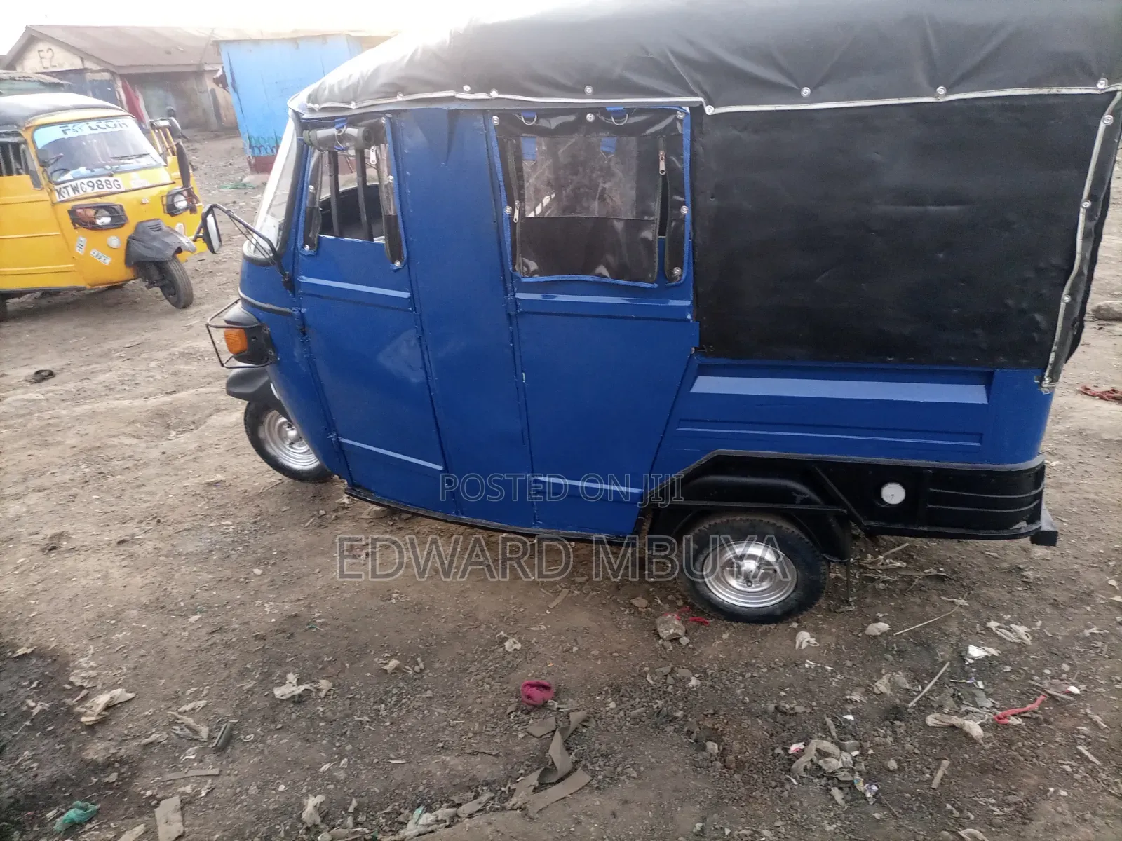 Piaggio 2019 Blue