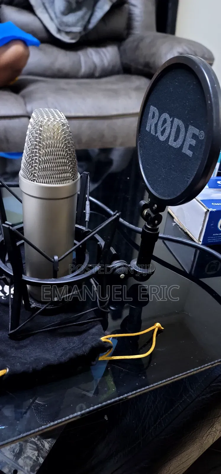 Microphone