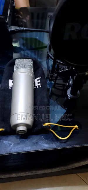 Microphone