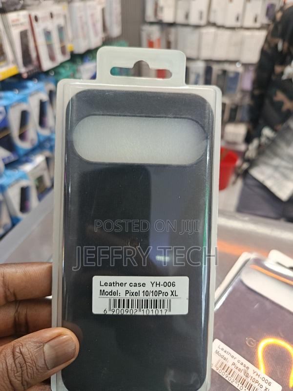 Black Leather Finish Case for Google Pixel 10 / 10 Pro Xl"
