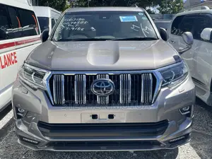 Toyota Land Cruiser Prado 2.8 2022 Brown