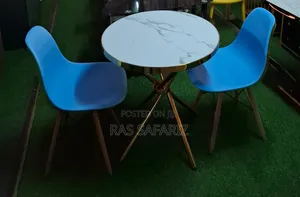 Aemes Chairs With Around Table