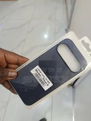 Inteliqo Leather Back Cover for the Google Pixel 9 in Black
