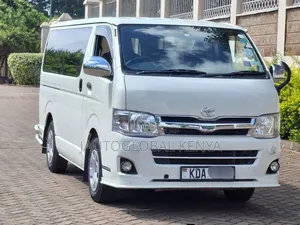Toyota HiAce 2014 White