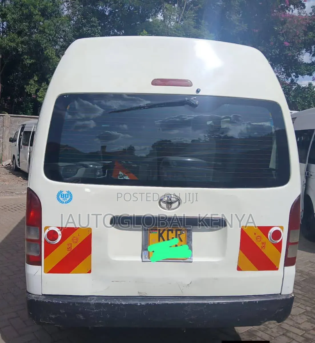 Toyota HiAce 2014 White