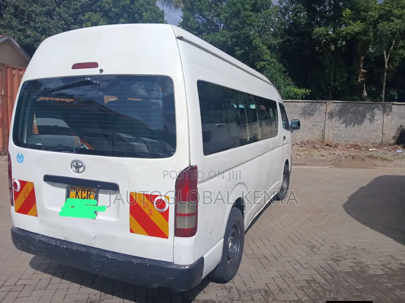 Toyota HiAce 2014 White