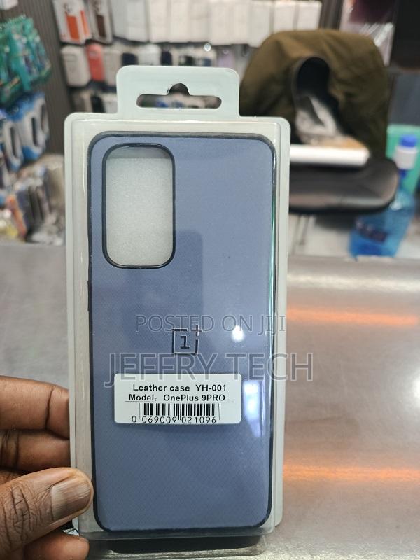 This Is a Blue Leather Case for the Oneplus 9 Pro Phone