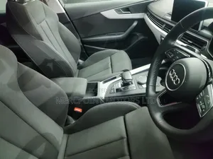 Audi A4 2.0T Premium AWD quattro 2019 White